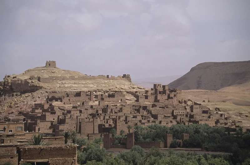 Historic Ait Benhaddou kasbah with mountain views - family retreat